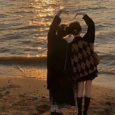 头像写进心坎里的热评文案