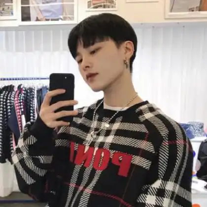 2020时尚好看男生头像帅气,热情到冷漠的男生