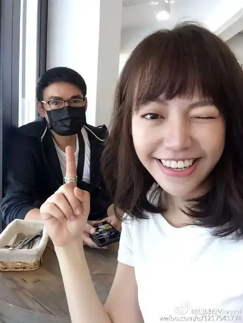 遭妻子劈腿,为女儿放弃上亿资产,曾经的古装美男46岁迎娶旧爱,活成这样