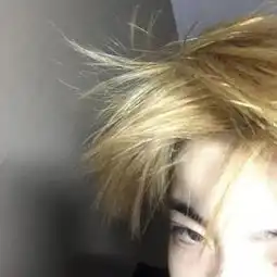 半边脸图片男生头像醉酒斩化腾