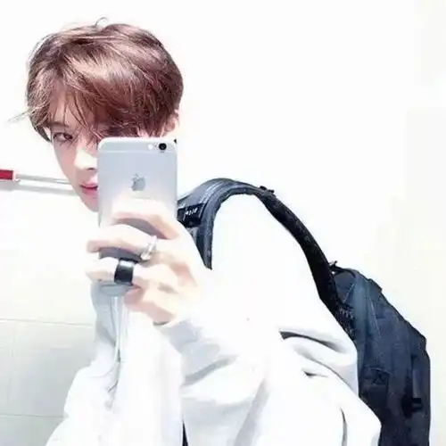 男生头像别幻想的太远太多,做好眼前该做的事,未来才不会辜负你