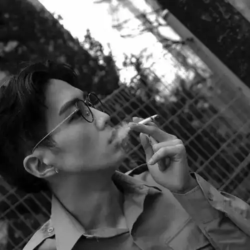 黑白款的男生女生头像