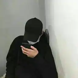 男生头像酷帅黑白头像2018最新一厢情愿就该愿赌服输