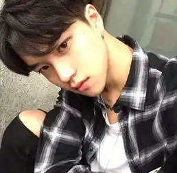 qq聊天男生常在这三件事上欺负你,摆明就是喜欢你,官宣