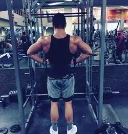 大胸彭于晏,手臂更性感