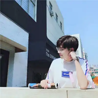 真人男生头像夜空是明亮的只是我们看不见
