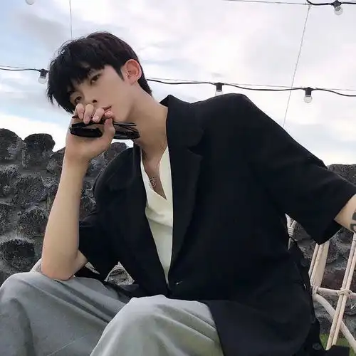 男生头像夏天真的很可爱吧