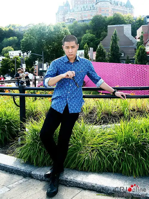 赵大人任重国外大片曝光禁欲风尽显熟男本色