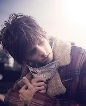 水瓶座渣男友的表现