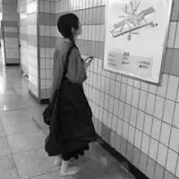 女生黑白头像个性无字的,我喜欢安静的女人