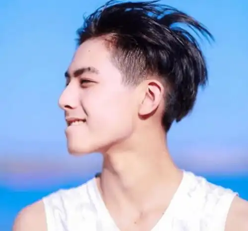 宠爱电影还没上线,张子枫就迎来爱情片光看班底就很期待啦