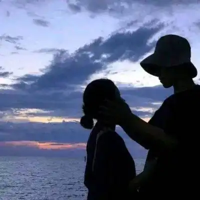 在婚姻生活中,男人说这三句话,往往比说离婚还要伤人