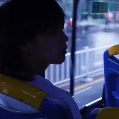 苏瓷成熟个性男头帅哥男生成男生头像我要个性网