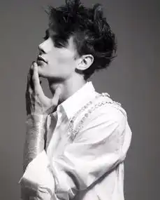 白衣男神jameshampson