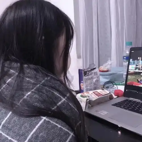 男人统一话语你和别的女生不一样女头