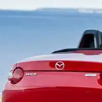 马自达汽车头像红色魂动时尚马自达汽车头像大全