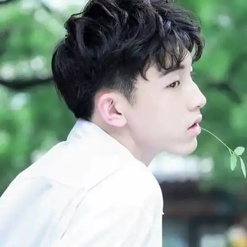 夏天到了,我要理什么发型才能更容易撩到心爱的姑娘