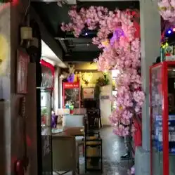 男人花火锅音乐酒馆