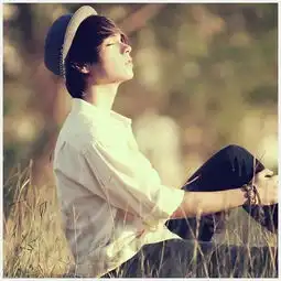 我给我女朋友特别相爱,我们马上就要结婚了,可是我们分手了,帮我找个伤痛的网名,还有头像还有签名