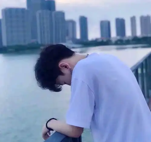 有哪些阳光的男生头像,男生