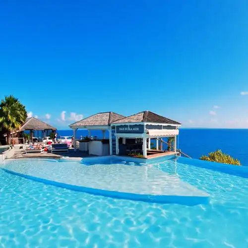 尖顶小屋赏海景