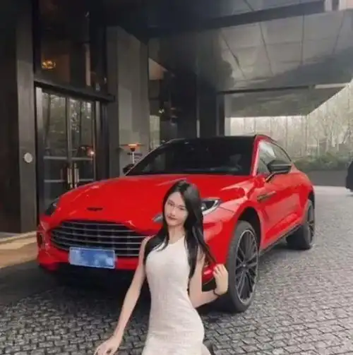 网红京城乔姐因性别称谓,曝光空乘泄愤,面具戴久了真成你脸了