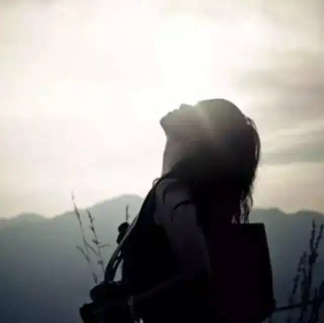 学着看淡一些事情,才是对自己最好的保护生活