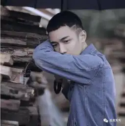 五款帅气阳光的男生发型,清爽易打理