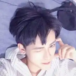 爱情里受伤的男生图片