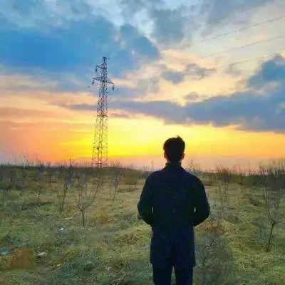 老婆出轨了我有证据,现在家里钱丢了,怀疑是她偷拿的,可以报警吗