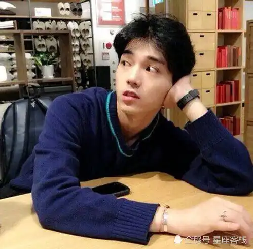 男票打游戏时,还能回你这3条信息,恭喜是真爱没错了