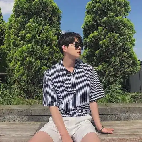 不露正脸的男生拍照姿势,2020年做个温暖的人