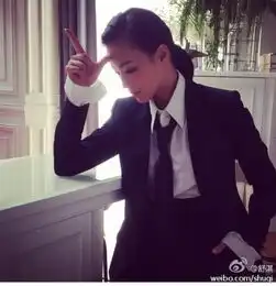 林青霞贾宝玉造型逼杀时下花美男女星穿男装也销魂