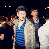 哥们有难不用说,交情在此兄弟在,有兄弟一切好说