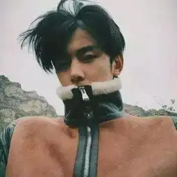 微博上那些帅到没人性的小哥哥,你都知道几个