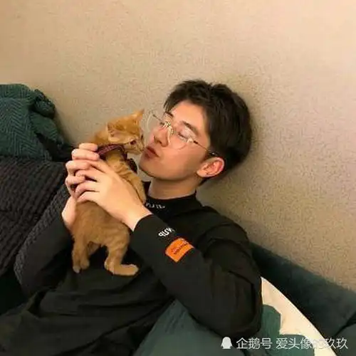 男生准备表白时,不会说我喜欢你,通常会说这3句话