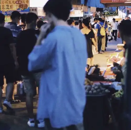 男头丨我仍盼年年