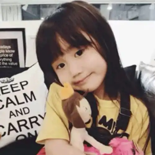 我应该算有钱人吧,自带飞机场母婴频道