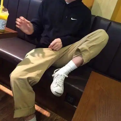 头像打败我的不是天真是天真的热