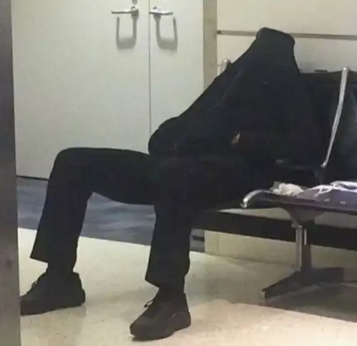 深夜读到泪崩的句子汝看此书时,吾已成为阴间一鬼