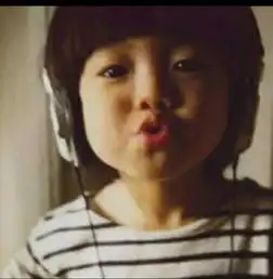 这个照片的另一张情侣头像是那个