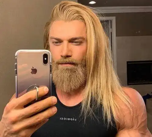 自然健身23年的肌肉男,体脂率只剩下3,拉丝般的肌肉很霸气