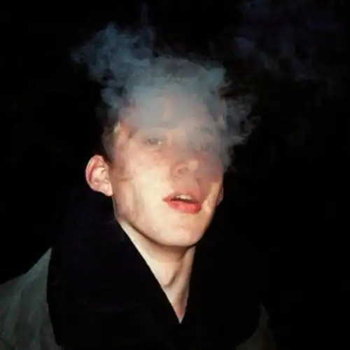 欧美男生头像沉默不是情绪是没有再说的意义