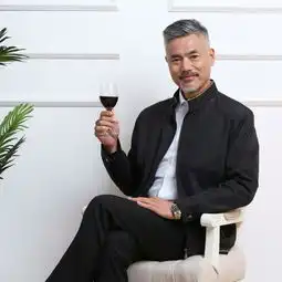 男人过了35,就要穿得精致一点,这些精品男装,特别上档次