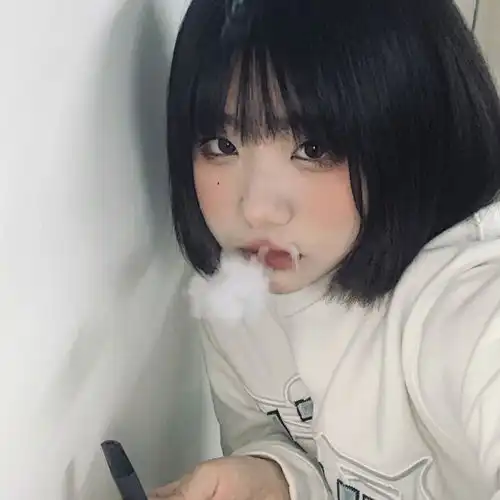 真人女头ins潮流头像