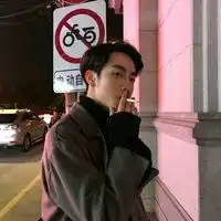 成熟沧桑的男生头像帅气大全超有男人味的大叔型头像