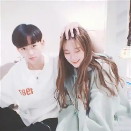 小清新情侣头像,孤独久了遇到幸福的人