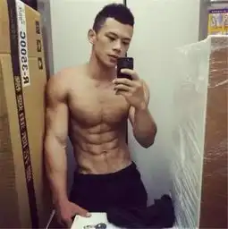 谁说国产肌肉男比不过欧美男