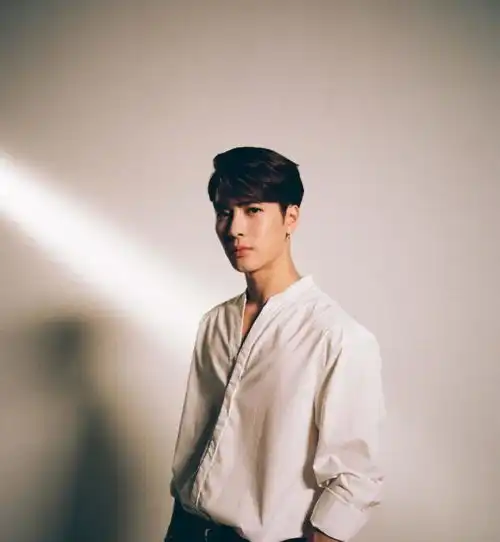 刘学义新男主剧王嘉尔不再续约任嘉伦杠上小奶肌王俊凯趣事