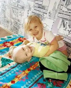 乌克兰不足两岁男童被留家中9天活活饿死其母出门未留食物